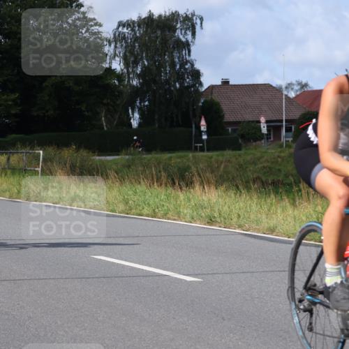 25.08.2024 - Elbe Triathlon Hamburg Fuchs,  Jonas http://msf.ph/oto/6866128 25.08.2024 10:12:11 Radfahren 463, 453 meine-sportfotos.de