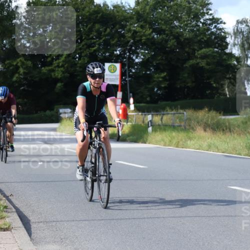 25.08.2024 - Elbe Triathlon Hamburg Fuchs,  Jonas http://msf.ph/oto/6866132 25.08.2024 10:55:09 Radfahren 1590, 1595, 456, 1478 meine-sportfotos.de