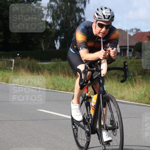 25.08.2024 - Elbe Triathlon Hamburg Fuchs,  Jonas http://msf.ph/oto/6866134 25.08.2024 10:12:12 Radfahren 463, 453 meine-sportfotos.de