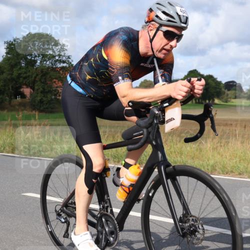 25.08.2024 - Elbe Triathlon Hamburg Fuchs,  Jonas http://msf.ph/oto/6866143 25.08.2024 10:12:13 Radfahren 463, 453 meine-sportfotos.de