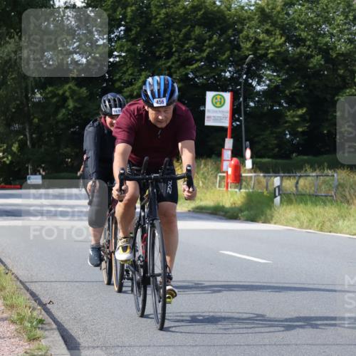 25.08.2024 - Elbe Triathlon Hamburg Fuchs,  Jonas http://msf.ph/oto/6866149 25.08.2024 10:55:10 Radfahren 1590, 1595, 456, 1478 meine-sportfotos.de