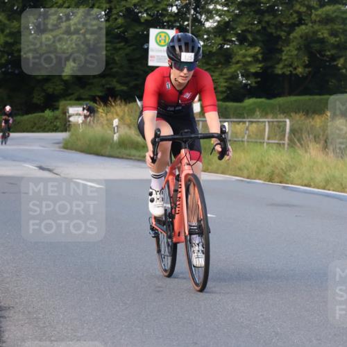 25.08.2024 - Elbe Triathlon Hamburg Fuchs,  Jonas http://msf.ph/oto/6866154 25.08.2024 09:25:23 Radfahren 226, 43, 121, 122, 58 meine-sportfotos.de