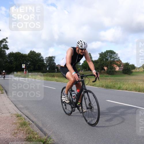 25.08.2024 - Elbe Triathlon Hamburg Fuchs,  Jonas http://msf.ph/oto/6866156 25.08.2024 10:12:21 Radfahren 420, 545, 378 meine-sportfotos.de