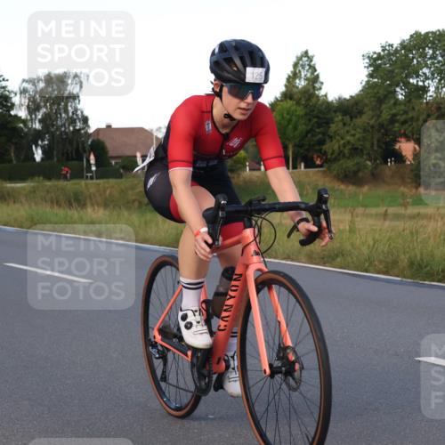 25.08.2024 - Elbe Triathlon Hamburg Fuchs,  Jonas http://msf.ph/oto/6866174 25.08.2024 09:25:24 Radfahren 226, 43, 121, 122, 58 meine-sportfotos.de