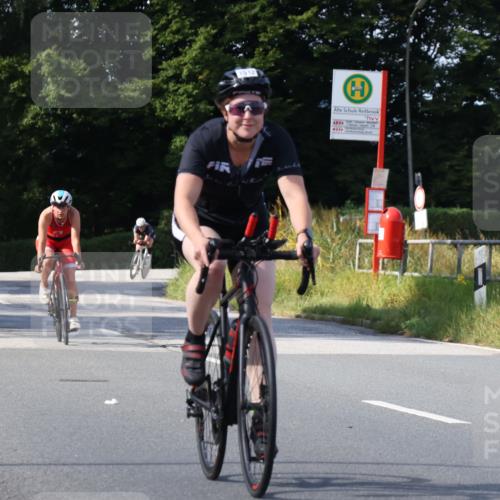 25.08.2024 - Elbe Triathlon Hamburg Fuchs,  Jonas http://msf.ph/oto/6866193 25.08.2024 10:55:22 Radfahren 1506, 1512, 1617, 718 meine-sportfotos.de