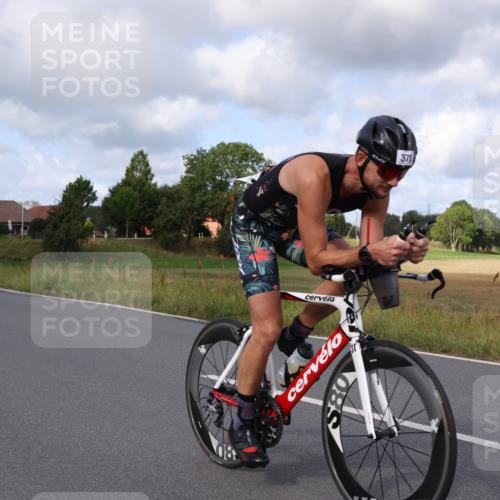 25.08.2024 - Elbe Triathlon Hamburg Fuchs,  Jonas http://msf.ph/oto/6866204 25.08.2024 10:12:26 Radfahren 420, 545, 378, 452, 269 meine-sportfotos.de