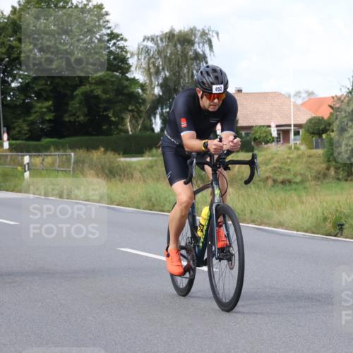 25.08.2024 - Elbe Triathlon Hamburg Fuchs,  Jonas http://msf.ph/oto/6866216 25.08.2024 10:12:30 Radfahren 378, 452, 269, 435 meine-sportfotos.de