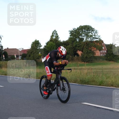 25.08.2024 - Elbe Triathlon Hamburg Fuchs,  Jonas http://msf.ph/oto/6866221 25.08.2024 09:25:29 Radfahren 121, 122, 58, 363, 284 meine-sportfotos.de