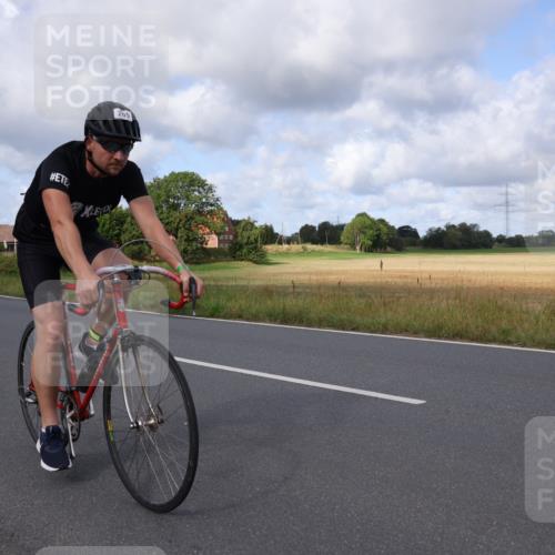 25.08.2024 - Elbe Triathlon Hamburg Fuchs,  Jonas http://msf.ph/oto/6866236 25.08.2024 10:12:31 Radfahren 378, 452, 269, 435 meine-sportfotos.de