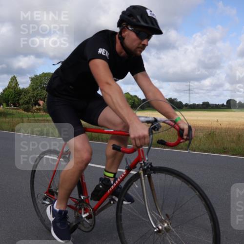 25.08.2024 - Elbe Triathlon Hamburg Fuchs,  Jonas http://msf.ph/oto/6866241 25.08.2024 10:12:31 Radfahren 378, 452, 269, 435 meine-sportfotos.de