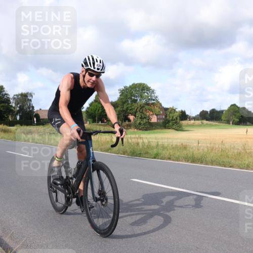25.08.2024 - Elbe Triathlon Hamburg Fuchs,  Jonas http://msf.ph/oto/6866272 25.08.2024 10:12:37 Radfahren 435, 373 meine-sportfotos.de