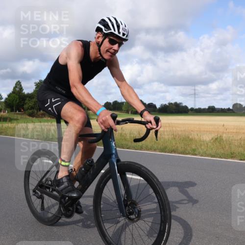 25.08.2024 - Elbe Triathlon Hamburg Fuchs,  Jonas http://msf.ph/oto/6866274 25.08.2024 10:12:37 Radfahren 435, 373 meine-sportfotos.de