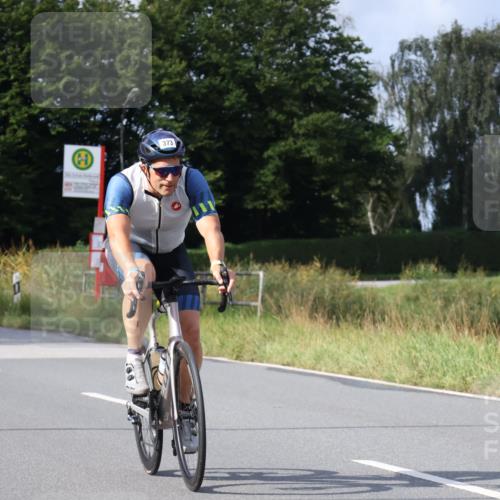 25.08.2024 - Elbe Triathlon Hamburg Fuchs,  Jonas http://msf.ph/oto/6866285 25.08.2024 10:12:42 Radfahren 373, 376 meine-sportfotos.de