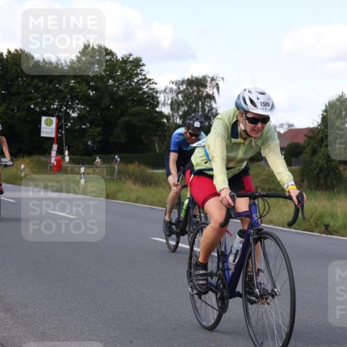 25.08.2024 - Elbe Triathlon Hamburg Fuchs,  Jonas http://msf.ph/oto/6866290 25.08.2024 10:55:40 Radfahren 1509, 771, 1523, 675, 1472 meine-sportfotos.de