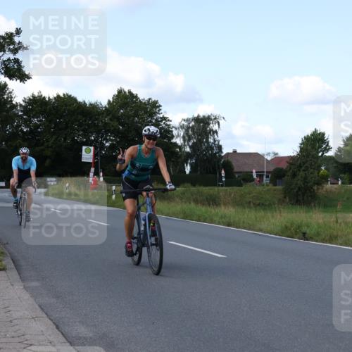 25.08.2024 - Elbe Triathlon Hamburg Fuchs,  Jonas http://msf.ph/oto/6866308 25.08.2024 10:55:41 Radfahren 1509, 771, 1523, 675, 1472 meine-sportfotos.de