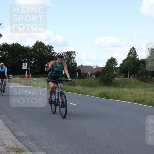 25.08.2024 - Elbe Triathlon Hamburg Fuchs,  Jonas http://msf.ph/oto/6866312 25.08.2024 10:55:41 Radfahren 1509, 771, 1523, 675, 1472 meine-sportfotos.de