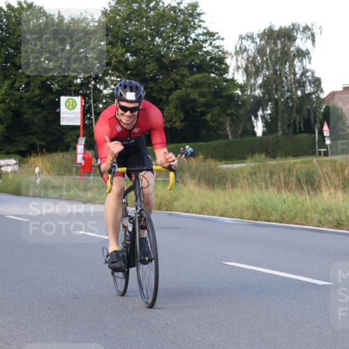 25.08.2024 - Elbe Triathlon Hamburg Fuchs,  Jonas http://msf.ph/oto/6866313 25.08.2024 09:25:50 Radfahren 347, 77, 238 meine-sportfotos.de