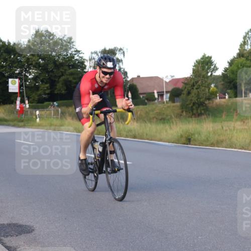 25.08.2024 - Elbe Triathlon Hamburg Fuchs,  Jonas http://msf.ph/oto/6866320 25.08.2024 09:25:50 Radfahren 347, 77, 238 meine-sportfotos.de
