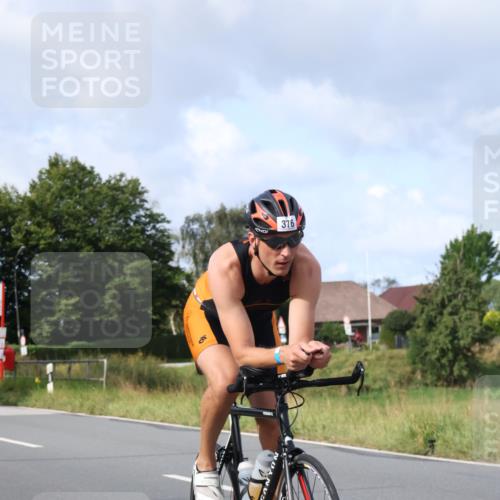 25.08.2024 - Elbe Triathlon Hamburg Fuchs,  Jonas http://msf.ph/oto/6866326 25.08.2024 10:12:46 Radfahren 373, 376 meine-sportfotos.de
