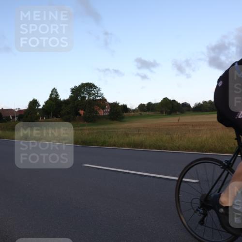 25.08.2024 - Elbe Triathlon Hamburg Fuchs,  Jonas http://msf.ph/oto/6866333 25.08.2024 09:25:51 Radfahren 347, 77, 238 meine-sportfotos.de