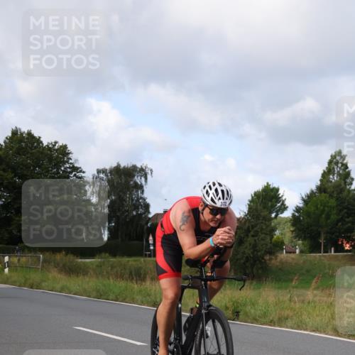 25.08.2024 - Elbe Triathlon Hamburg Fuchs,  Jonas http://msf.ph/oto/6866357 25.08.2024 10:12:59 Radfahren 372, 469 meine-sportfotos.de