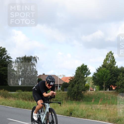 25.08.2024 - Elbe Triathlon Hamburg Fuchs,  Jonas http://msf.ph/oto/6866367 25.08.2024 10:13:01 Radfahren 372, 469 meine-sportfotos.de