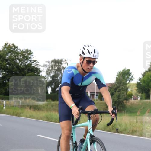 25.08.2024 - Elbe Triathlon Hamburg Fuchs,  Jonas http://msf.ph/oto/6866372 25.08.2024 10:55:50 Radfahren 1472, 679, 1528, 1489 meine-sportfotos.de
