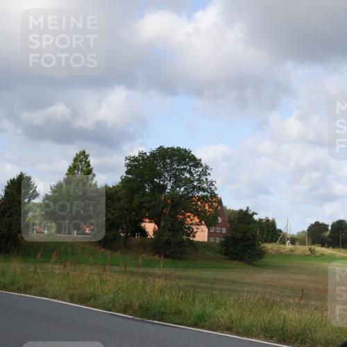 25.08.2024 - Elbe Triathlon Hamburg Fuchs,  Jonas http://msf.ph/oto/6866379 25.08.2024 10:13:01 Radfahren 372, 469 meine-sportfotos.de