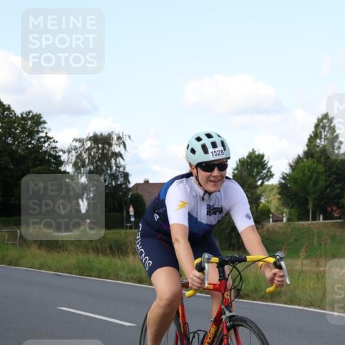 25.08.2024 - Elbe Triathlon Hamburg Fuchs,  Jonas http://msf.ph/oto/6866407 25.08.2024 10:55:53 Radfahren 679, 1528, 1489, 1561 meine-sportfotos.de
