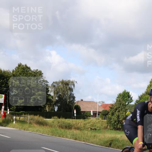 25.08.2024 - Elbe Triathlon Hamburg Fuchs,  Jonas http://msf.ph/oto/6866415 25.08.2024 10:13:11 Radfahren 519, 518, 485 meine-sportfotos.de