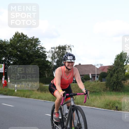 25.08.2024 - Elbe Triathlon Hamburg Fuchs,  Jonas http://msf.ph/oto/6866425 25.08.2024 10:55:57 Radfahren 1528, 1489, 1561, 1718 meine-sportfotos.de