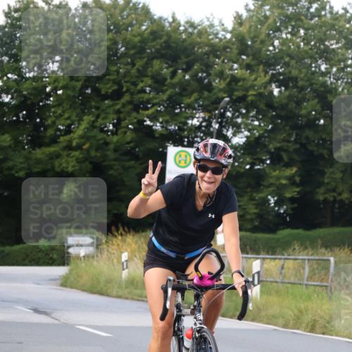 25.08.2024 - Elbe Triathlon Hamburg Fuchs,  Jonas http://msf.ph/oto/6866436 25.08.2024 10:55:59 Radfahren 1489, 1561, 1718 meine-sportfotos.de