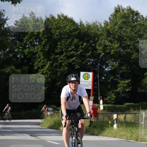 25.08.2024 - Elbe Triathlon Hamburg Fuchs,  Jonas http://msf.ph/oto/6866438 25.08.2024 10:13:27 Radfahren 354 meine-sportfotos.de