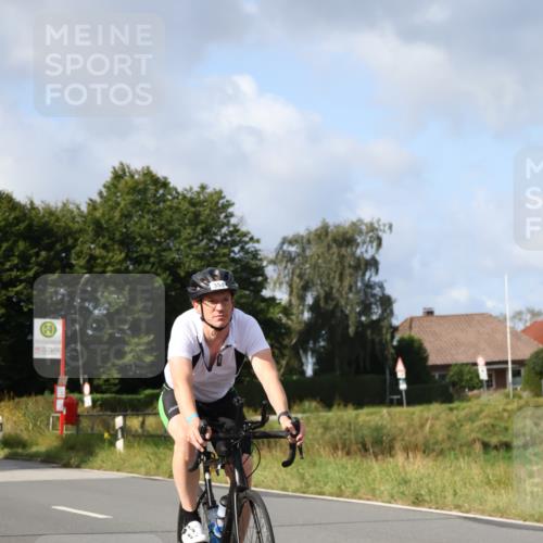 25.08.2024 - Elbe Triathlon Hamburg Fuchs,  Jonas http://msf.ph/oto/6866443 25.08.2024 10:13:28 Radfahren 354 meine-sportfotos.de