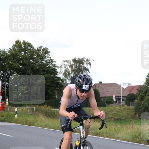 25.08.2024 - Elbe Triathlon Hamburg Fuchs,  Jonas http://msf.ph/oto/6866458 25.08.2024 10:56:04 Radfahren 1561, 1718 meine-sportfotos.de