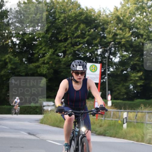 25.08.2024 - Elbe Triathlon Hamburg Fuchs,  Jonas http://msf.ph/oto/6866467 25.08.2024 10:56:17 Radfahren 1491, 1543, 1713, 1715 meine-sportfotos.de