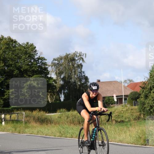25.08.2024 - Elbe Triathlon Hamburg Fuchs,  Jonas http://msf.ph/oto/6866469 25.08.2024 10:13:36 Radfahren 484, 279, 480 meine-sportfotos.de