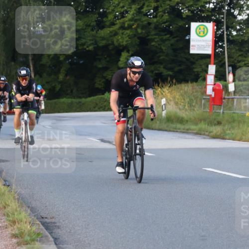 25.08.2024 - Elbe Triathlon Hamburg Fuchs,  Jonas http://msf.ph/oto/6866474 25.08.2024 09:26:08 Radfahren 222, 158, 61, 252, 390, 52, 285, 318 meine-sportfotos.de