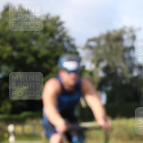 25.08.2024 - Elbe Triathlon Hamburg Fuchs,  Jonas http://msf.ph/oto/6866475 25.08.2024 10:13:36 Radfahren 484, 279, 480 meine-sportfotos.de