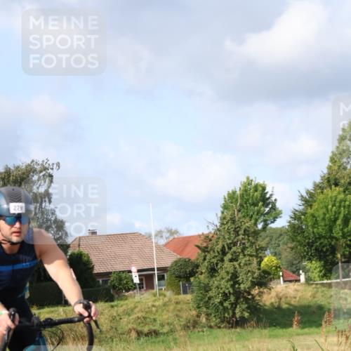 25.08.2024 - Elbe Triathlon Hamburg Fuchs,  Jonas http://msf.ph/oto/6866478 25.08.2024 10:13:37 Radfahren 484, 279, 480 meine-sportfotos.de