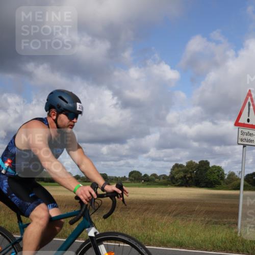 25.08.2024 - Elbe Triathlon Hamburg Fuchs,  Jonas http://msf.ph/oto/6866495 25.08.2024 10:13:37 Radfahren 484, 279, 480 meine-sportfotos.de