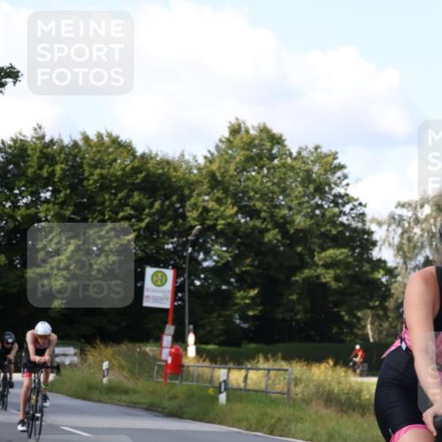 25.08.2024 - Elbe Triathlon Hamburg Fuchs,  Jonas http://msf.ph/oto/6866505 25.08.2024 10:56:20 Radfahren 1491, 1543, 1713, 1715, 1417, 1538, 1422, 1552 meine-sportfotos.de