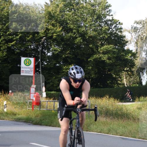 25.08.2024 - Elbe Triathlon Hamburg Fuchs,  Jonas http://msf.ph/oto/6866521 25.08.2024 10:56:23 Radfahren 1491, 1543, 1713, 1715, 1417, 1538, 1422, 1552, 1527 meine-sportfotos.de