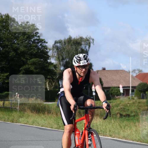 25.08.2024 - Elbe Triathlon Hamburg Fuchs,  Jonas http://msf.ph/oto/6866540 25.08.2024 10:14:00 Radfahren 528, 388, 327, 505 meine-sportfotos.de