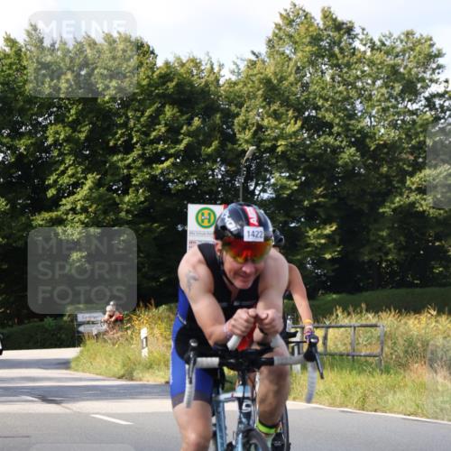 25.08.2024 - Elbe Triathlon Hamburg Fuchs,  Jonas http://msf.ph/oto/6866547 25.08.2024 10:56:26 Radfahren 1543, 1713, 1715, 1417, 1538, 1422, 1552, 1527 meine-sportfotos.de