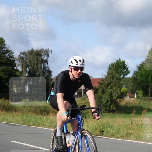 25.08.2024 - Elbe Triathlon Hamburg Fuchs,  Jonas http://msf.ph/oto/6866563 25.08.2024 10:14:04 Radfahren 528, 388, 327, 505, 446 meine-sportfotos.de