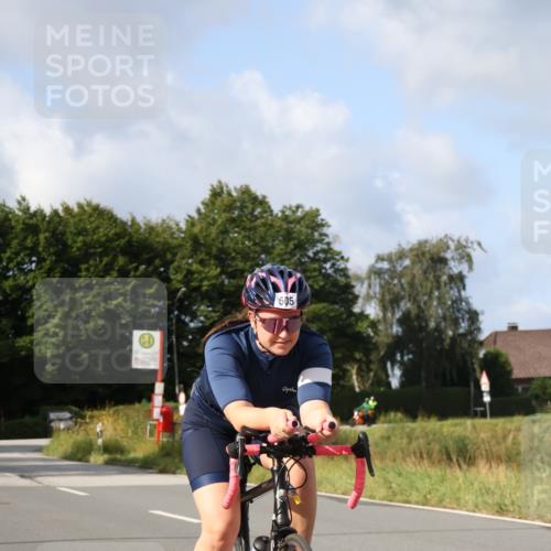 25.08.2024 - Elbe Triathlon Hamburg Fuchs,  Jonas http://msf.ph/oto/6866589 25.08.2024 10:14:07 Radfahren 388, 327, 505, 446, 504 meine-sportfotos.de