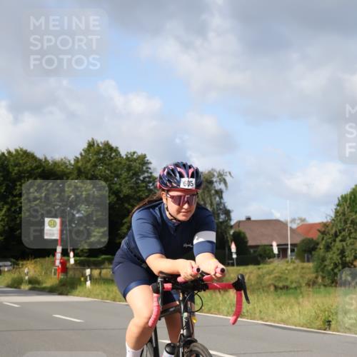 25.08.2024 - Elbe Triathlon Hamburg Fuchs,  Jonas http://msf.ph/oto/6866592 25.08.2024 10:14:07 Radfahren 388, 327, 505, 446, 504 meine-sportfotos.de