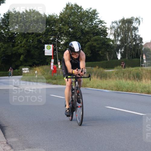 25.08.2024 - Elbe Triathlon Hamburg Fuchs,  Jonas http://msf.ph/oto/6866604 25.08.2024 09:26:22 Radfahren 54, 83, 194, 217, 244, 193 meine-sportfotos.de