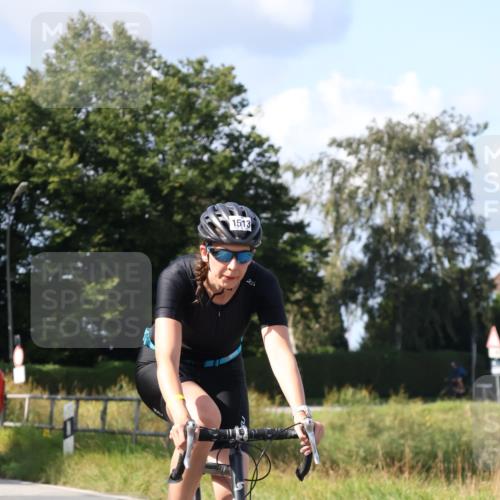 25.08.2024 - Elbe Triathlon Hamburg Fuchs,  Jonas http://msf.ph/oto/6866607 25.08.2024 10:56:37 Radfahren 1485, 460, 1513, 772 meine-sportfotos.de
